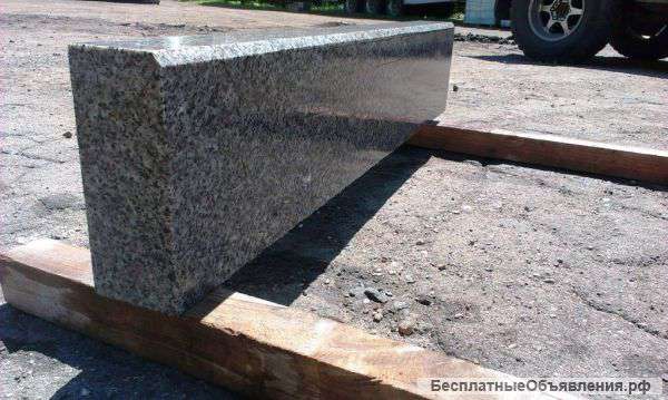 Бордюр тротуарный гранитный