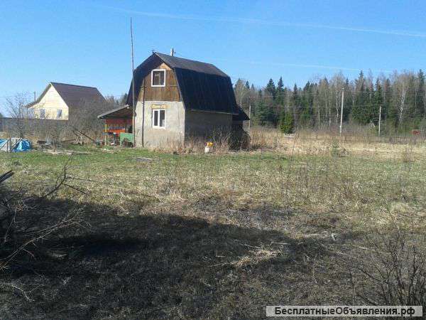Участок с домиком