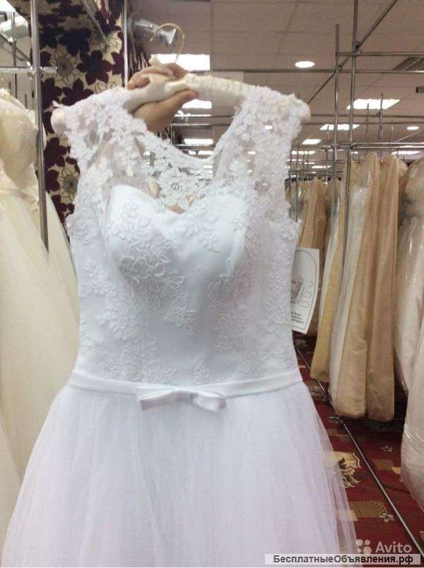 Платье свадебное новое размер 48